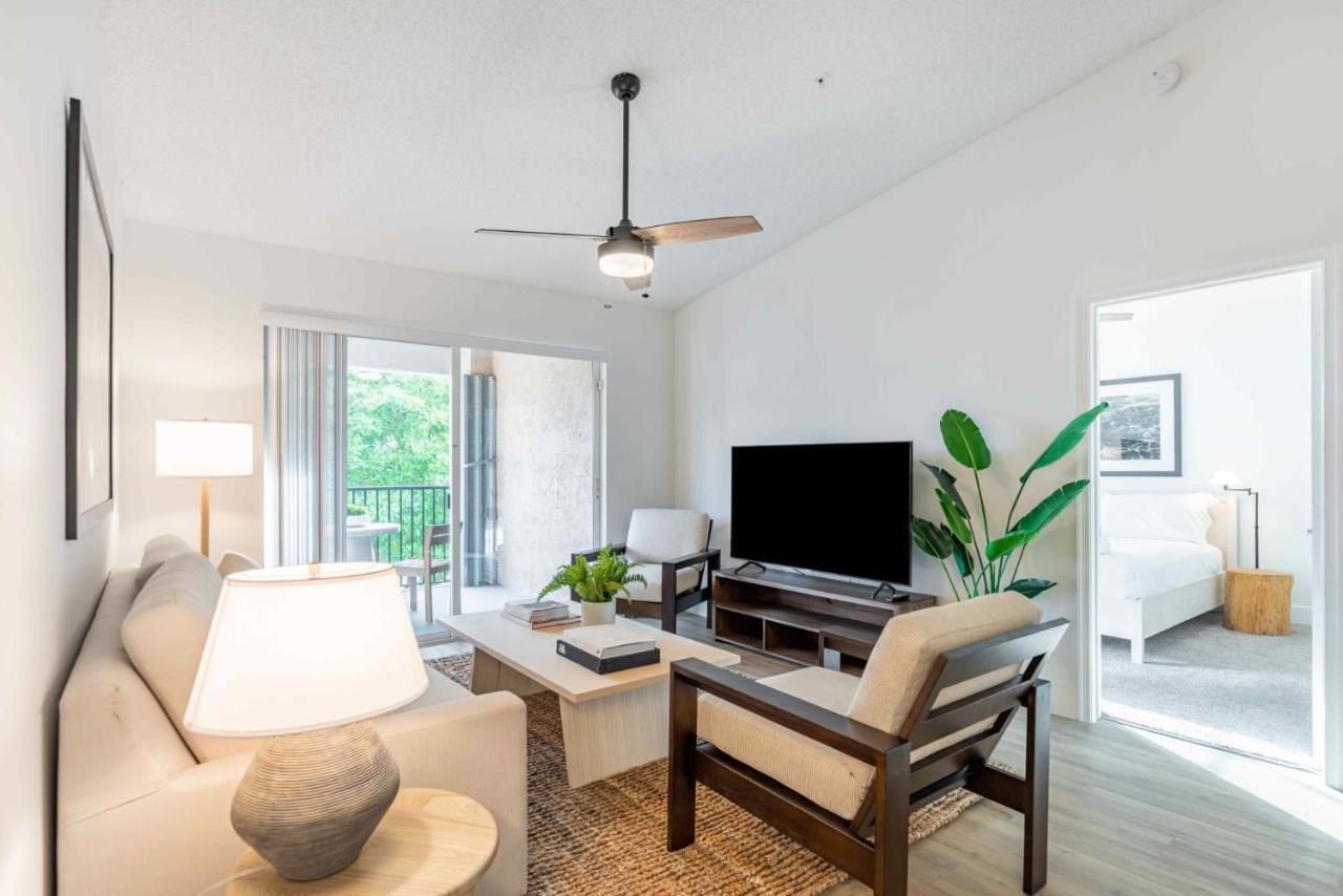 Stunning & Spacious Apartments At Miramar Lakes In South Florida Luaran gambar